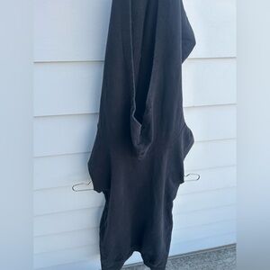 Black sleeveless hoodie dress